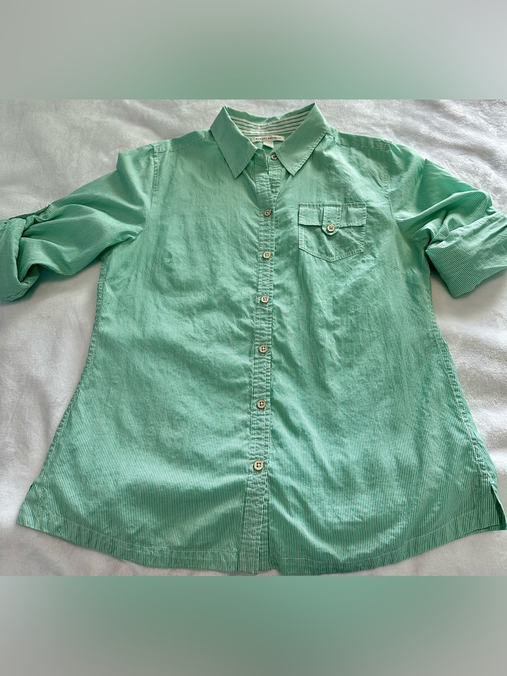 Banana Republic Mint Green & White Stripe Women’s Casual Button-Down Shirt